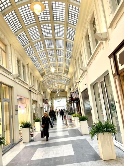 Ostend Chic, Luxe Loftstijl In Oostende Bagian luar foto
